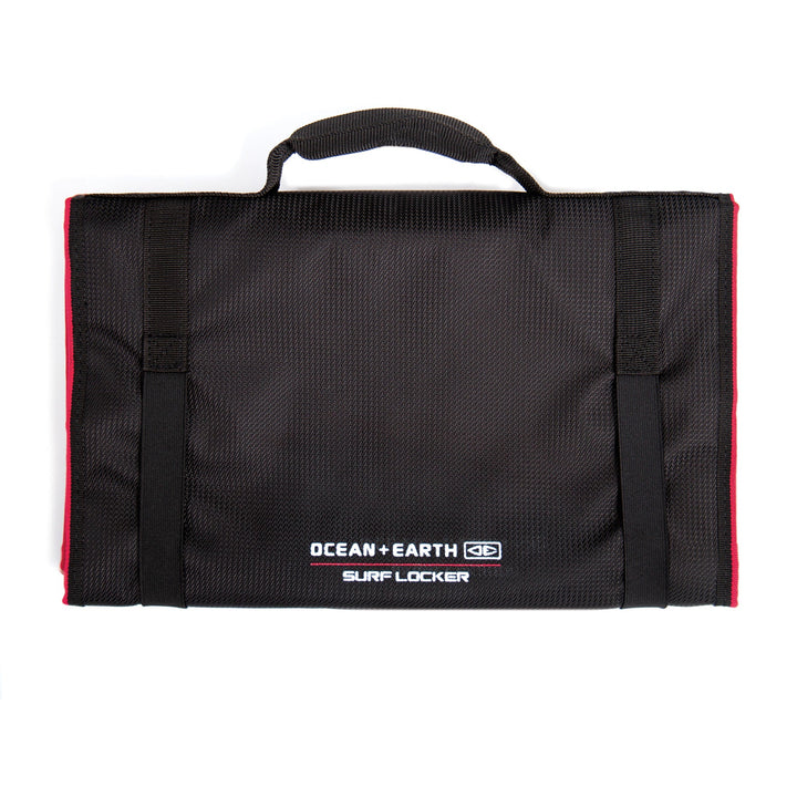 AMTS26-3-Fold-Surf-Locker-surf